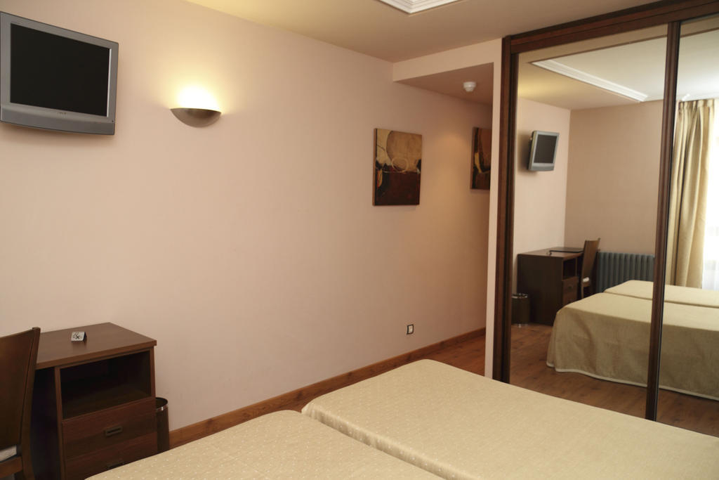 Hotel Restaurante Casa Pipo Тунья Экстерьер фото